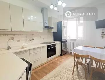 3-комнатная квартира, этаж 4 из 5, 77 м²