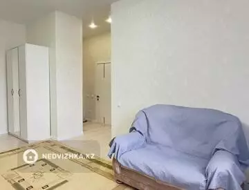 1-комнатная квартира, этаж 2 из 9, 39 м², на длительный срок