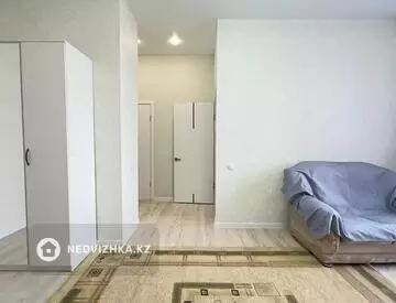1-комнатная квартира, этаж 2 из 9, 39 м², на длительный срок
