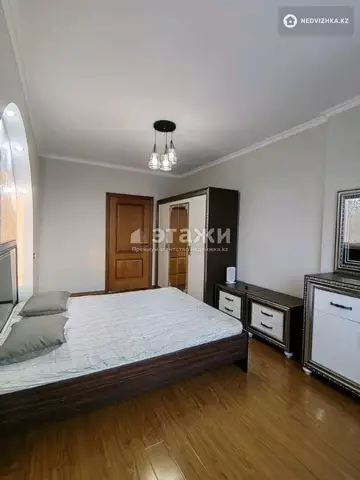 4-комнатная квартира, этаж 6 из 9, 90 м²