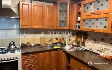 2-комнатная квартира, этаж 1 из 9, 53 м²