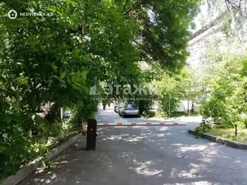 4-комнатная квартира, этаж 2 из 4, 86 м²