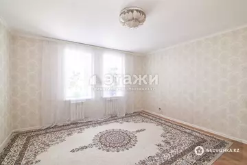 3-комнатная квартира, этаж 4 из 5, 75 м²