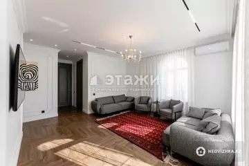 4-комнатная квартира, этаж 8 из 9, 118 м²