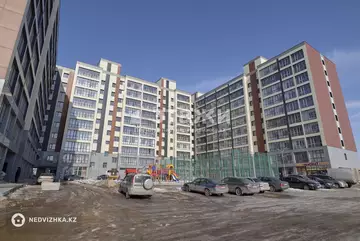 1-комнатная квартира, этаж 4 из 9, 40 м²