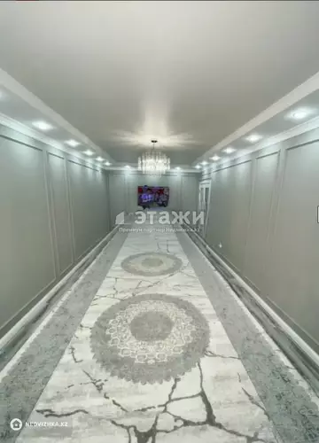 4-комнатная квартира, этаж 2 из 12, 108 м²