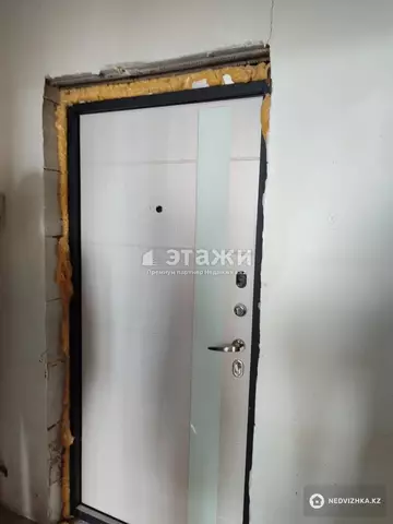 1-комнатная квартира, этаж 9 из 9, 37 м²