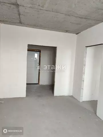 1-комнатная квартира, этаж 9 из 9, 37 м²
