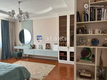 3-комнатная квартира, этаж 7 из 7, 130 м²