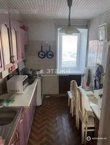 3-комнатная квартира, этаж 1 из 5, 60 м²