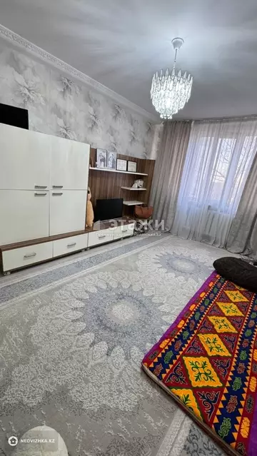 2-комнатная квартира, этаж 4 из 5, 45 м²
