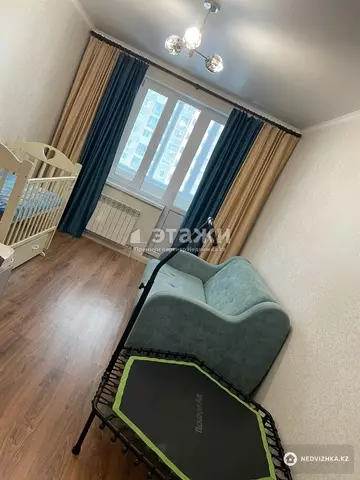 2-комнатная квартира, этаж 6 из 24, 67 м²