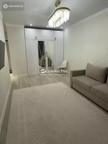 1-комнатная квартира, этаж 13 из 20, 37 м²