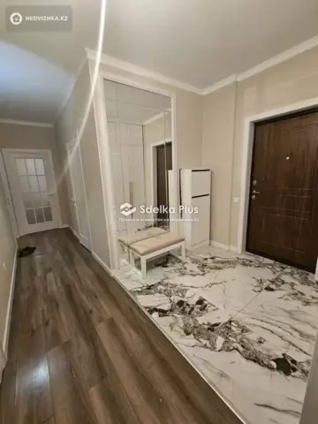 4-комнатная квартира, этаж 4 из 9, 93 м²