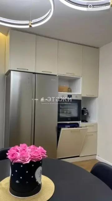 3-комнатная квартира, этаж 9 из 9, 83 м²