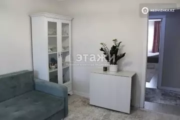 2-комнатная квартира, этаж 3 из 5, 44 м²