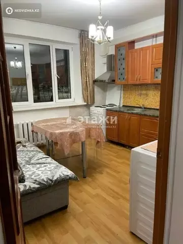 2-комнатная квартира, этаж 1 из 5, 42 м²