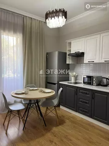 1-комнатная квартира, этаж 1 из 14, 38 м²