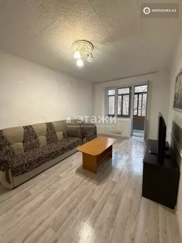 2-комнатная квартира, этаж 2 из 5, 57 м²