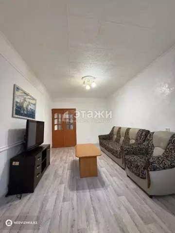 2-комнатная квартира, этаж 2 из 5, 57 м²
