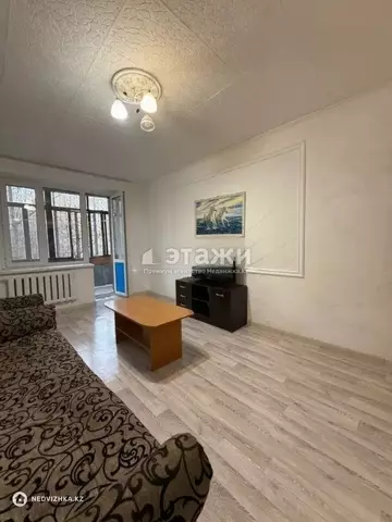 2-комнатная квартира, этаж 2 из 5, 57 м²