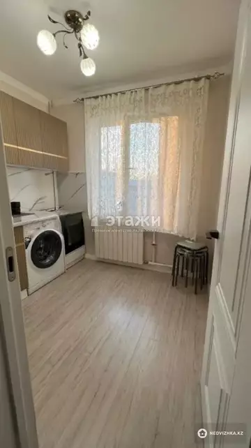 2-комнатная квартира, этаж 4 из 5, 45 м²