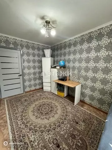 2-комнатная квартира, этаж 3 из 5, 43 м²