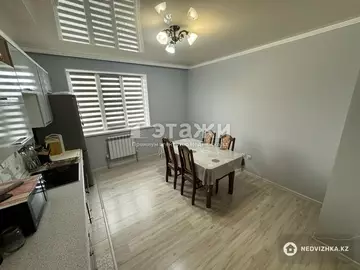 2-комнатная квартира, этаж 5 из 17, 84 м²