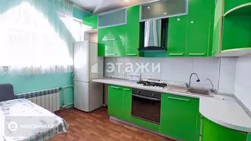 3-комнатная квартира, этаж 7 из 9, 68 м², на длительный срок