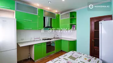 3-комнатная квартира, этаж 7 из 9, 68 м², на длительный срок