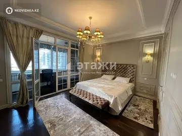 3-комнатная квартира, этаж 5 из 21, 82 м², на длительный срок
