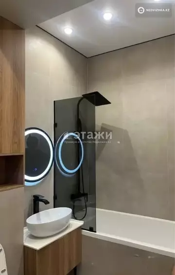 3-комнатная квартира, этаж 10 из 19, 70 м², на длительный срок