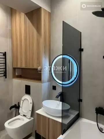 3-комнатная квартира, этаж 10 из 19, 70 м², на длительный срок