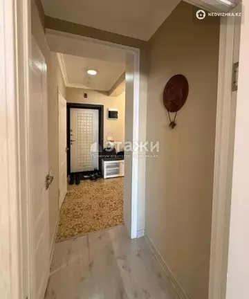 3-комнатная квартира, этаж 13 из 17, 100 м², на длительный срок