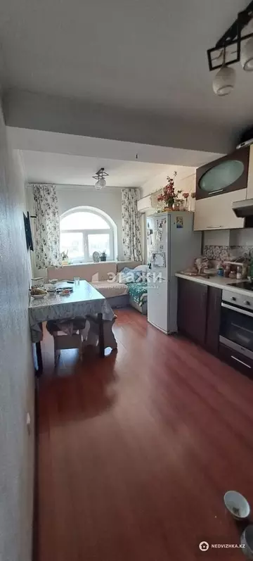 2-комнатная квартира, этаж 13 из 13, 66 м²