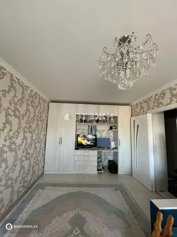 1-комнатная квартира, этаж 5 из 5, 38 м²