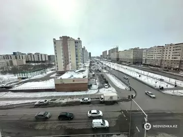 2-комнатная квартира, этаж 9 из 9, 37 м²