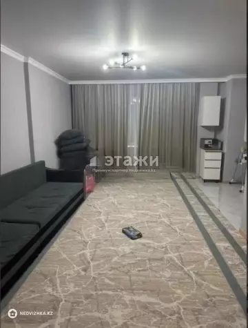 3-комнатная квартира, этаж 4 из 14, 77 м²