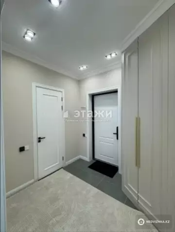 2-комнатная квартира, этаж 4 из 9, 48 м²