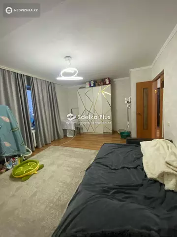 3-комнатная квартира, этаж 2 из 5, 80 м²