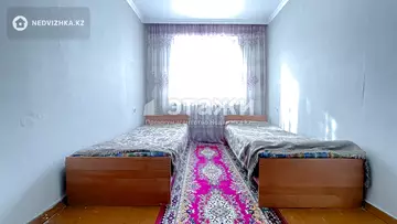 4-комнатная квартира, этаж 3 из 4, 71 м²