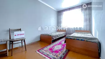 4-комнатная квартира, этаж 3 из 4, 71 м²