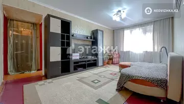 4-комнатная квартира, этаж 3 из 4, 71 м²