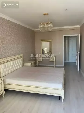 2-комнатная квартира, этаж 10 из 12, 80 м²