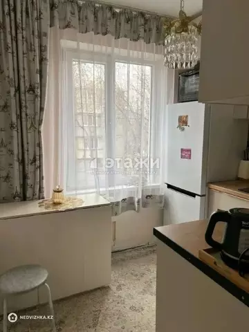 3-комнатная квартира, этаж 2 из 4, 60 м²