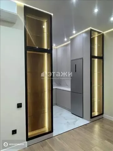 2-комнатная квартира, этаж 2 из 21, 56 м²