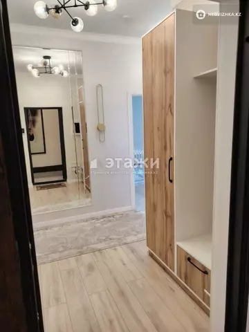 2-комнатная квартира, этаж 12 из 21, 74 м², на длительный срок
