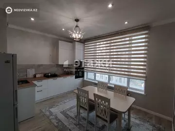 2-комнатная квартира, этаж 12 из 21, 74 м², на длительный срок