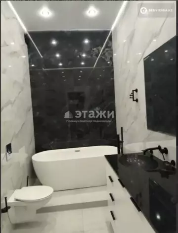4-комнатная квартира, этаж 7 из 8, 135 м²