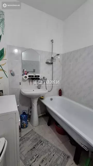 2-комнатная квартира, этаж 3 из 9, 70 м²